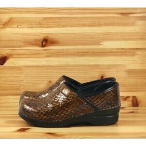 Sanita Clogs 7.5 Brown Patent Leather Snake Print Slip On Comfort Shoes